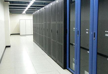 站長(cháng)，你還在用美國主機嗎？